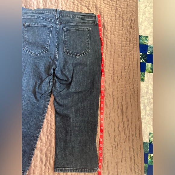 NYDJ denim capris in GUC size 6 - Picture 4 of 7